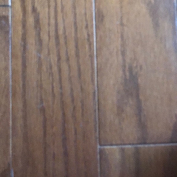 Meet your Posher, Alessandra - Picture 1 of 1